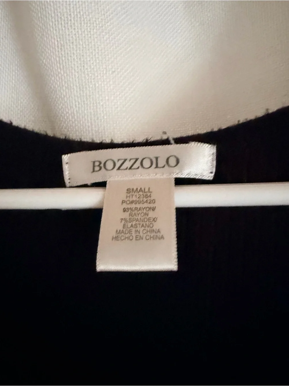 Bozzolo Black Scoop Neck Cropped Tee